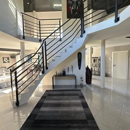 Grande Maison Au Calme *