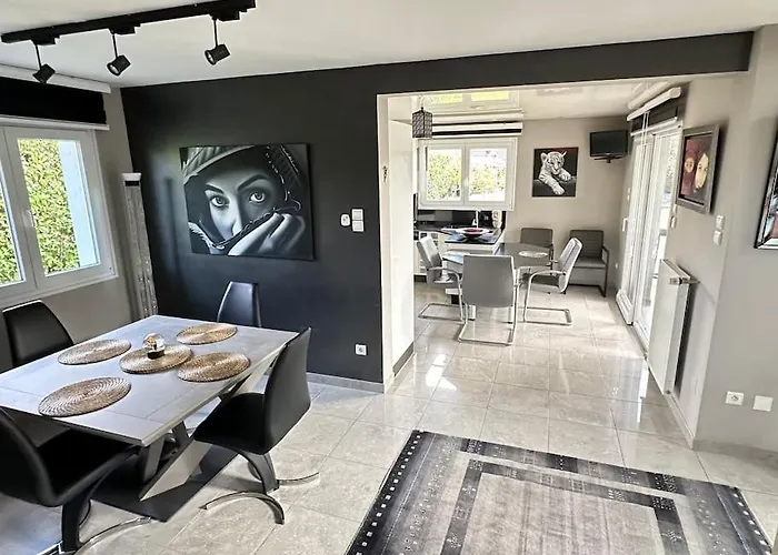 Grande Maison Au Calme Holiday home