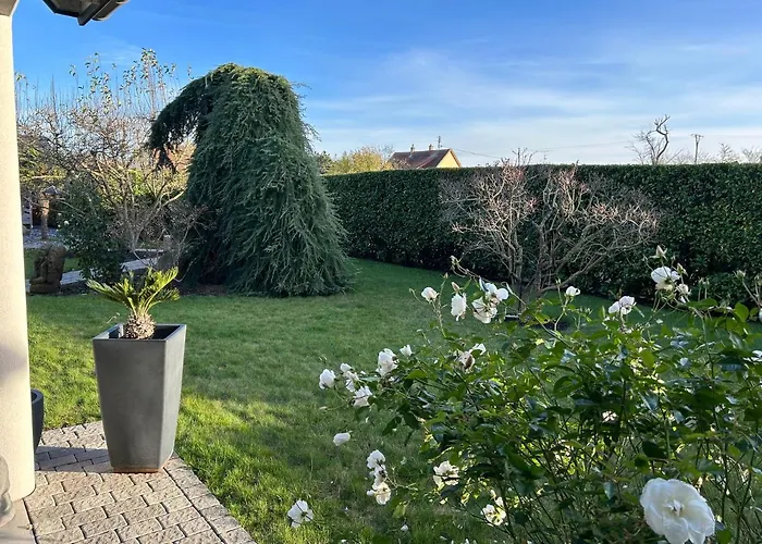 Holiday home Grande Maison Au Calme *